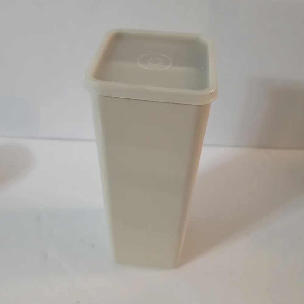 Tupperware Cheese Block Keeper